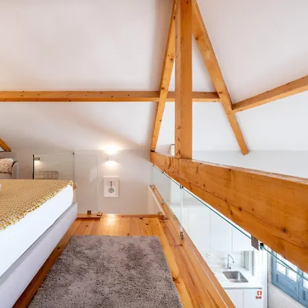 Framed Corner By Portugal Active Appartement