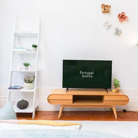 Framed Corner By Portugal Active
