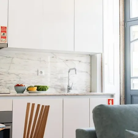 Apartment Framed Corner By Portugal Active *